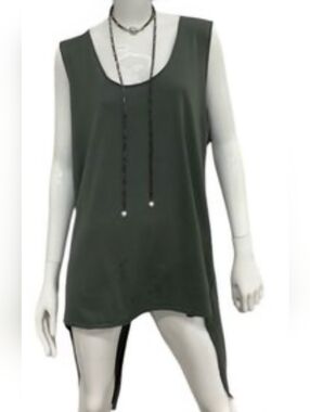 Widow Downtown Tail Tank in Olive Large